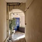 Beautiful 2 Bedroom Garden Flat In Great Location