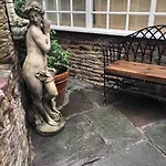 Beautiful 2 Bedroom Garden Flat In Great Location Appartamento Bristol