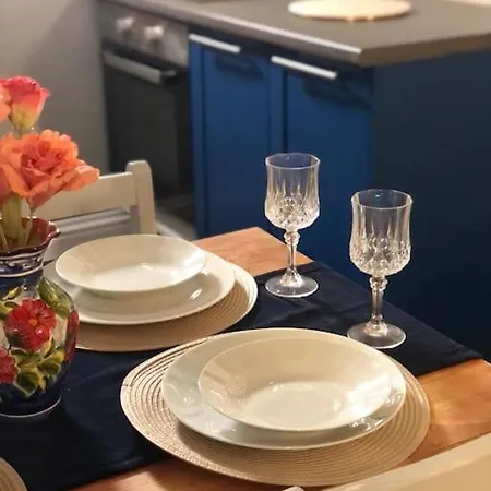 Beautiful 2 Bedroom Garden Flat In Great Location 公寓 布里斯托