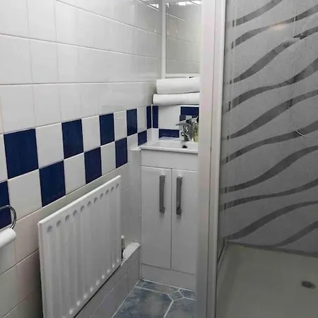 Apartmán Beautiful 2 Bedroom Garden Flat In Great Location *