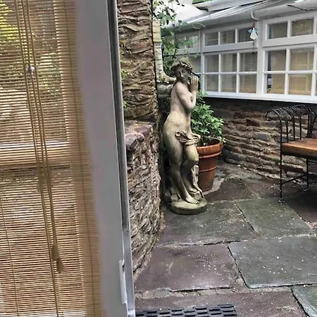 公寓 Beautiful 2 Bedroom Garden Flat In Great Location 布里斯托