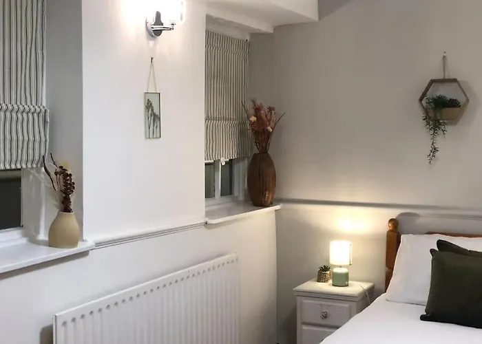 Apartament Beautiful 2 Bedroom Garden Flat In Great Location Bristol