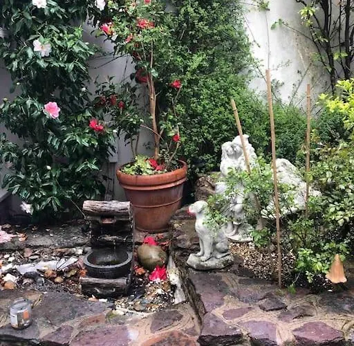 Beautiful 2 Bedroom Garden Flat In Great Location Apartament *