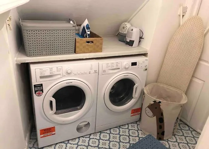 公寓 Beautiful 2 Bedroom Garden Flat In Great Location 布里斯托