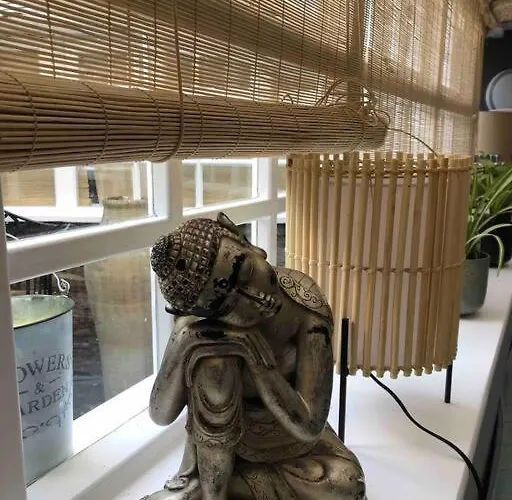 Beautiful 2 Bedroom Garden Flat In Great Location